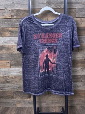Stranger Things Burnout Graphic Tee XXL EUC Netflix Will Byers Shed Goth Grunge